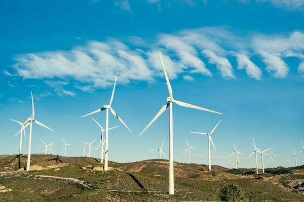 How Can Machine Learning Improve Wind Turbine Efficiency?